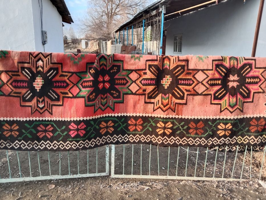 Ковер натуральный.ручное изделия