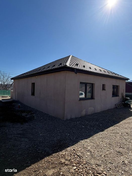 Casă pe regim de înălțime - parter