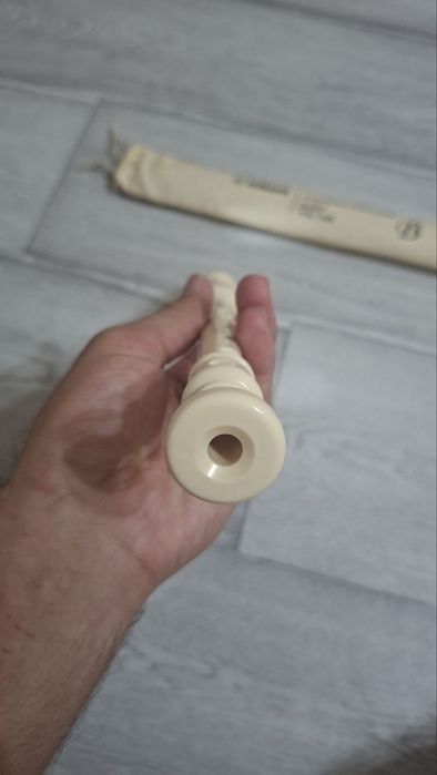 Yamaha yrs24b soprano sotiladi