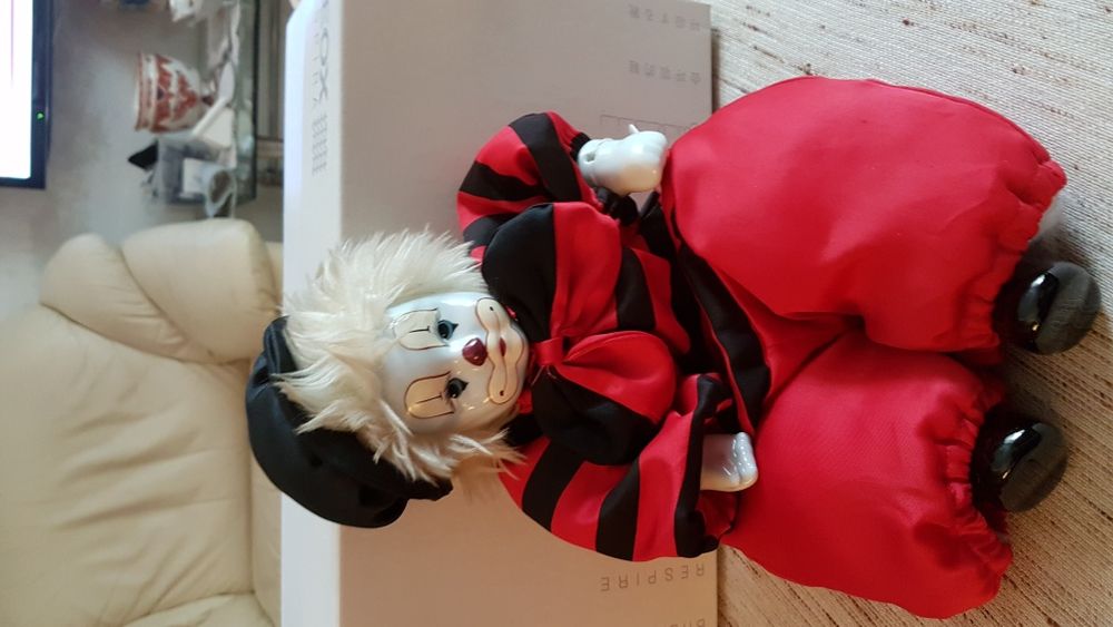 Колекционерски уникални кукли с порцеланови глави и ръце