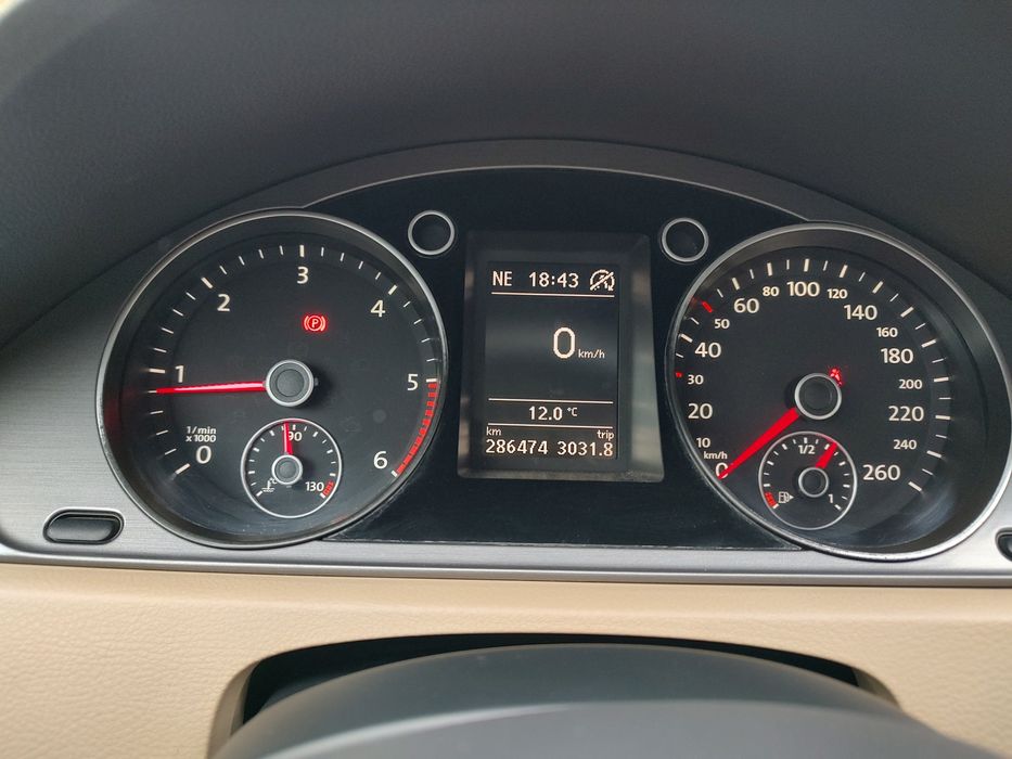 VOLKSWAGEN Passat 2011 — imagine 2