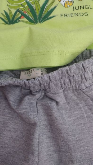 Продавам нови детски дрехи