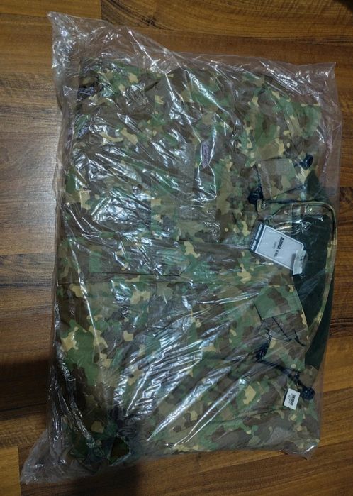 Scurta / Geaca cu gluga militara camuflaj COMBAT, marimea 48 talia 1