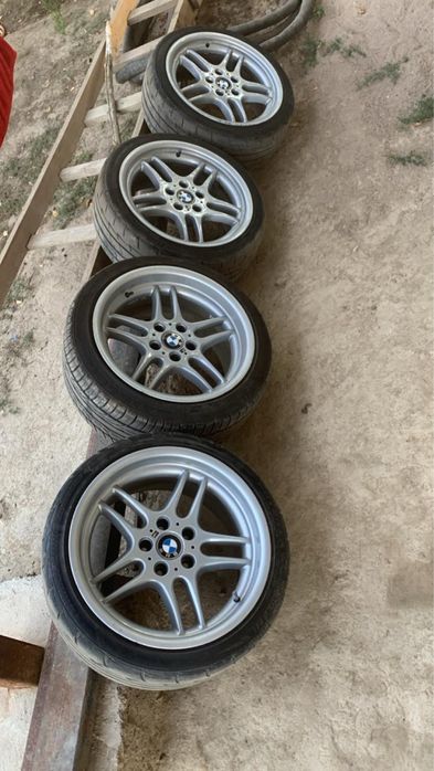 Продам диски шиной 37 стиль