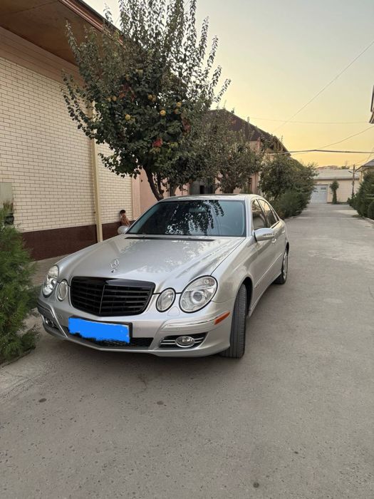 Mercedes benz 211 E 200