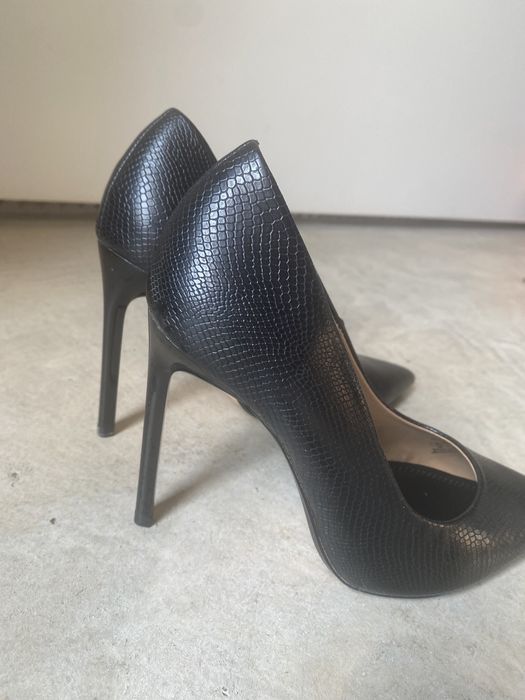 Обувки на висок ток Zara