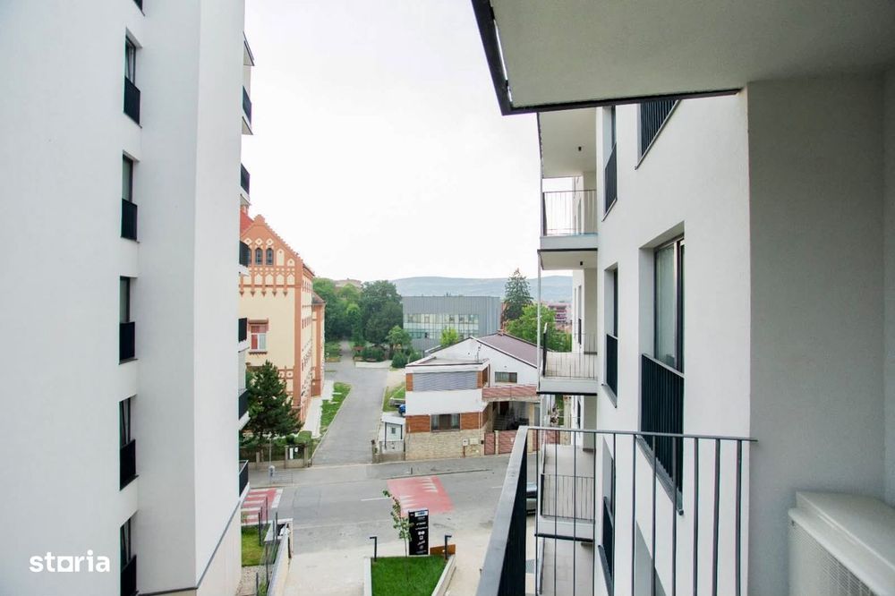 2 camere, parcare, Record Park