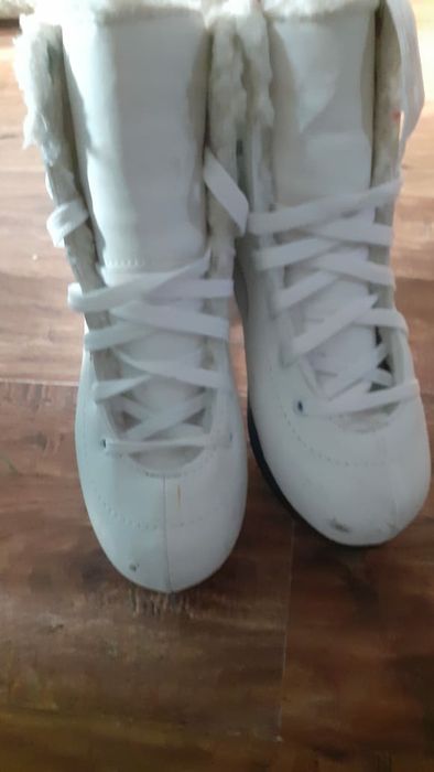 Коньки фигурные детские