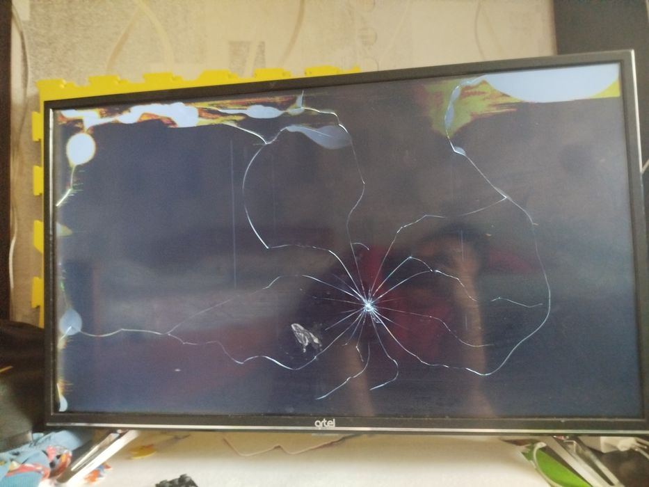 Продам телевизор за 30.000