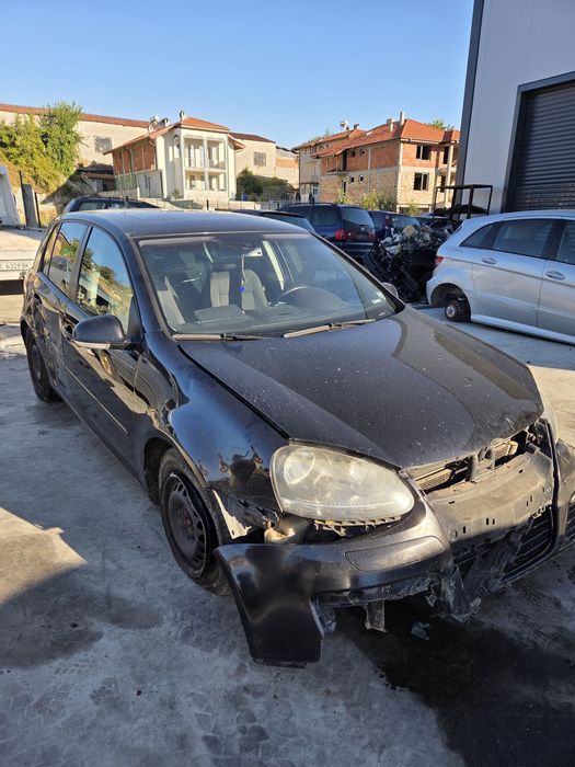Golf 5 1.9 TDI BLS (НА ЧАСТИ)