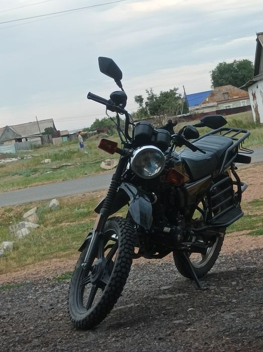 Продам мотоцикл 200куб