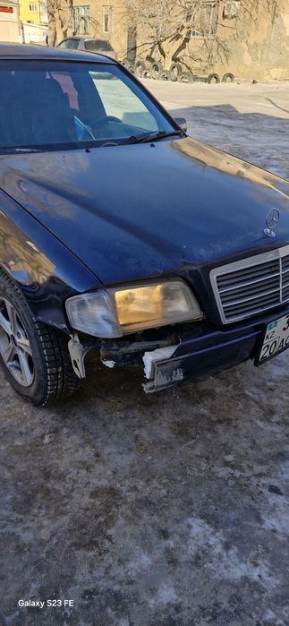 Mercedes w202. 2.2 МКПП