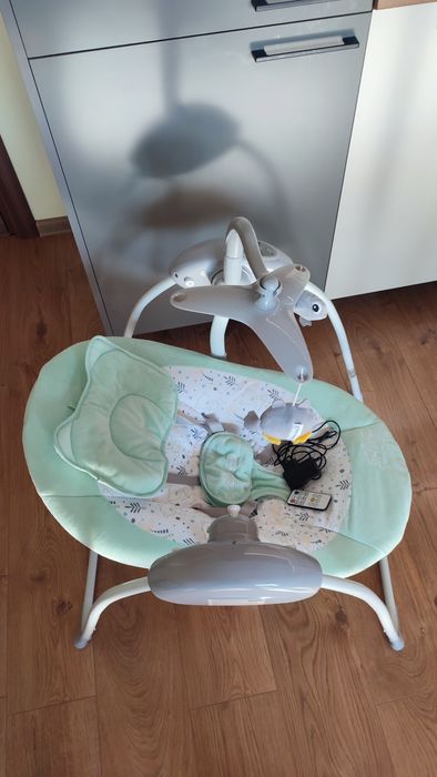 Електрическа бебешка люлка Chipolino Hug/ Гуш Гуш, Мента