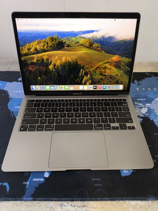 MacBook air m1 8/256 silver