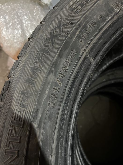 Продам комплек 235 55 r19