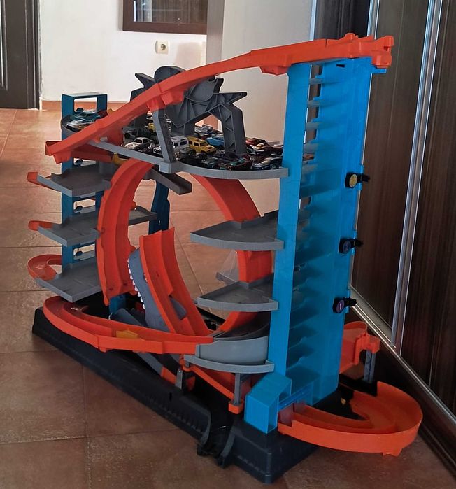 Писта Hot wheels
