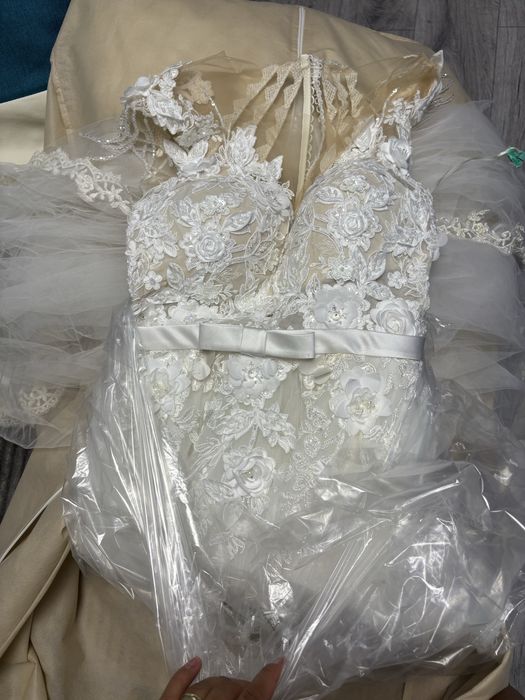 vand rochie mireasa+sandale mireasa marimea 36