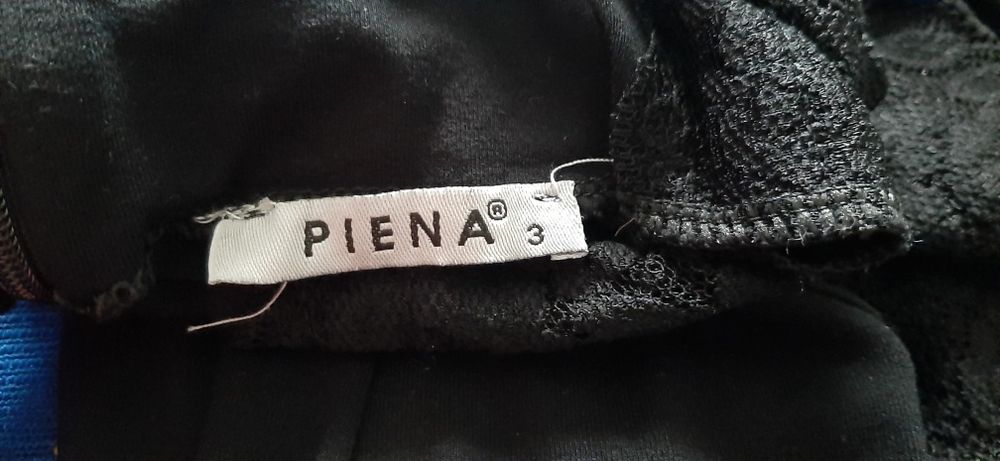 Bluza cu dantela de dama