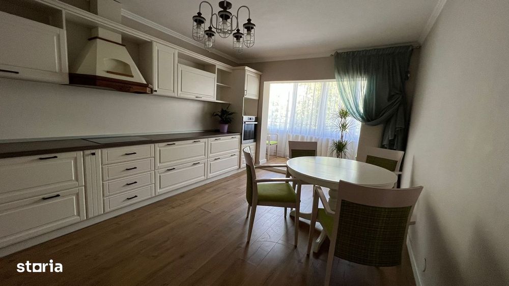 Apartament 3 camere de inchiriat in zona Aradul Nou