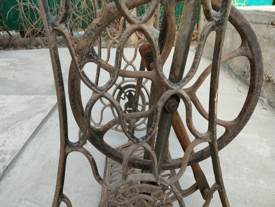 Основа швейной машинки Zinger