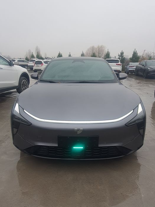 Geely Ji Yue Robocar 07. Elektro-700km