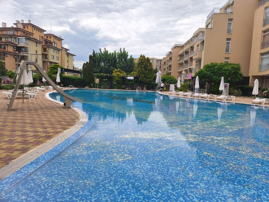 Продава се Тристаен апартамент в к.к. Слънчев бряг - 82 кв.м за 885 €/кв.м - Снимка #1