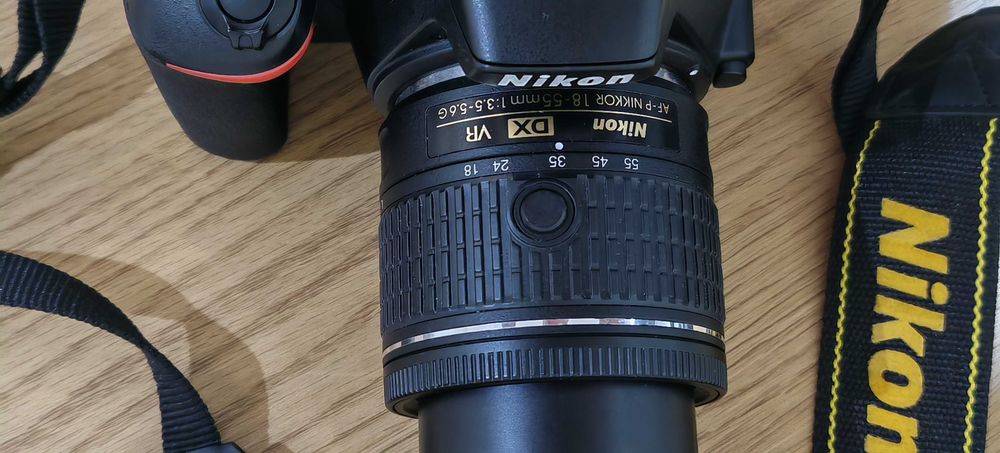 Фотоапарат Nikon D3500