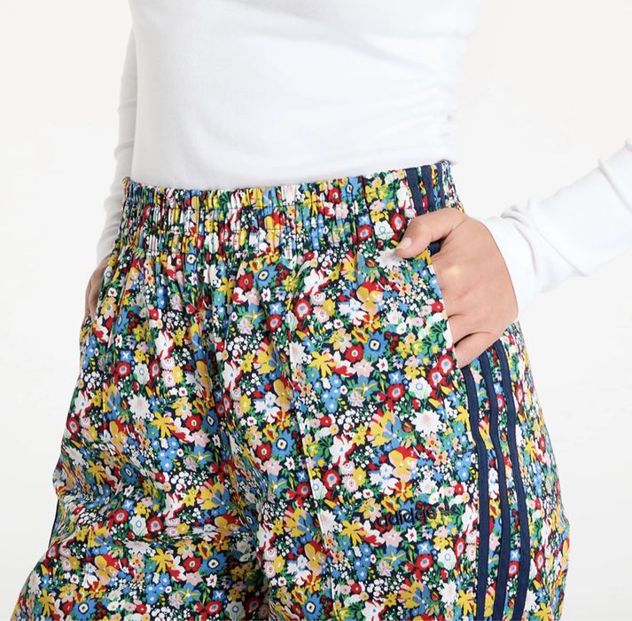 Adidas Originals x Liberty London дамски комплект