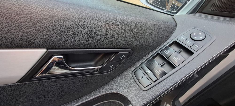 MERCEDES-BENZ R-Class 2006 — imagine 4