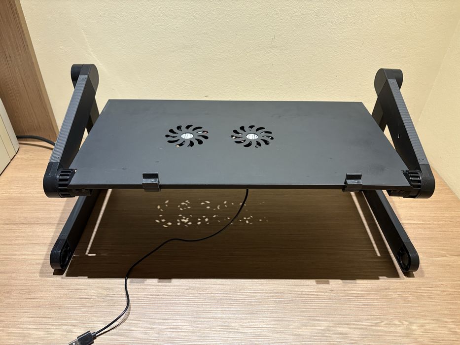 Suport laptop reglabil cu ventilatie