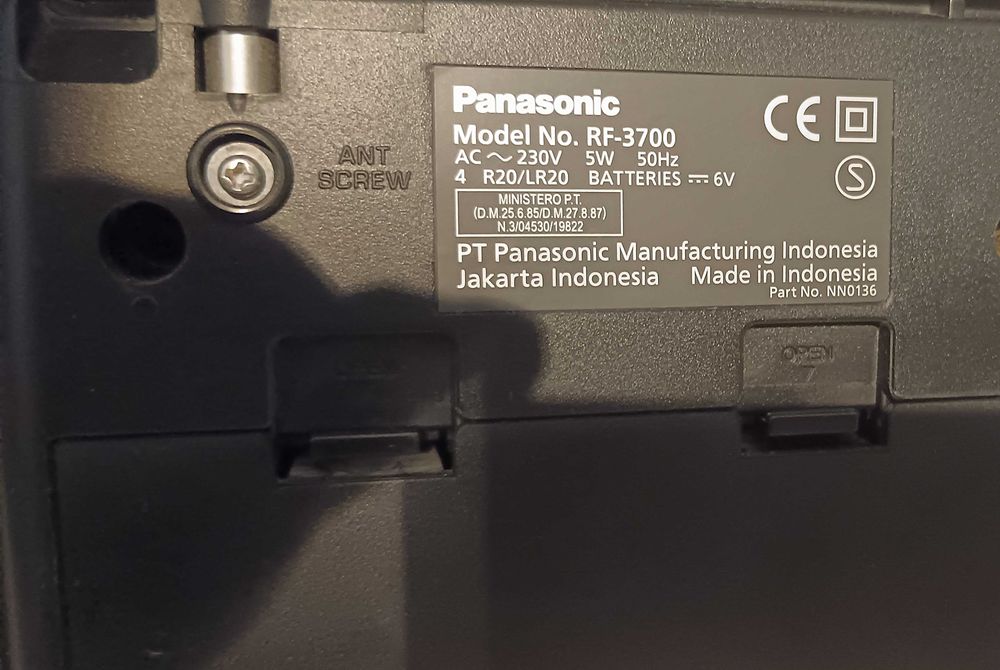 World radio Panasonic RF3700 GX700 (Matsushita)