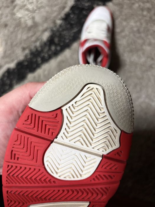 Air Jordan 4 “Fire Red”