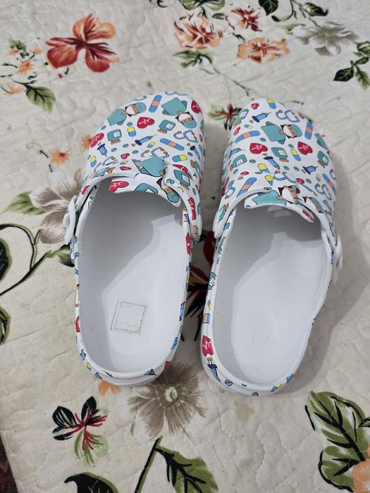 Papuci medicinalifoarte usori