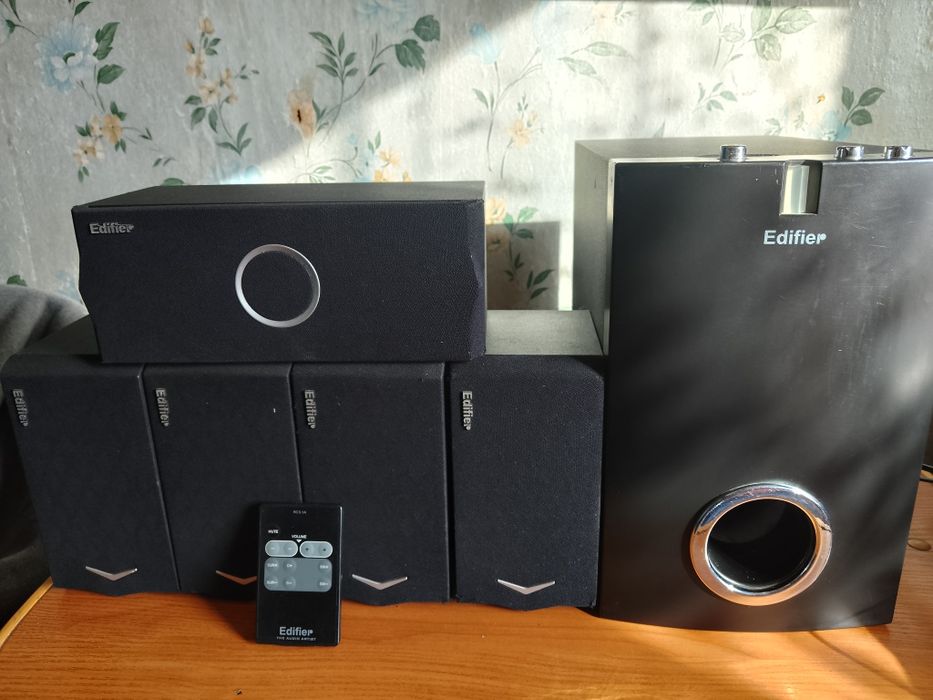 Сабвуфер Edifier