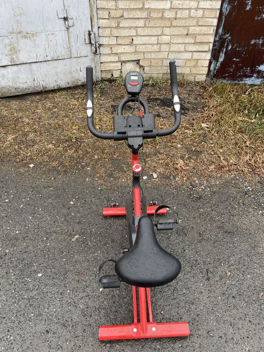 Продам велотренажер в отличном состоянии