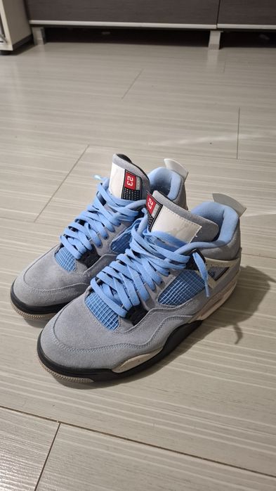 Jordan 4 University Blue
