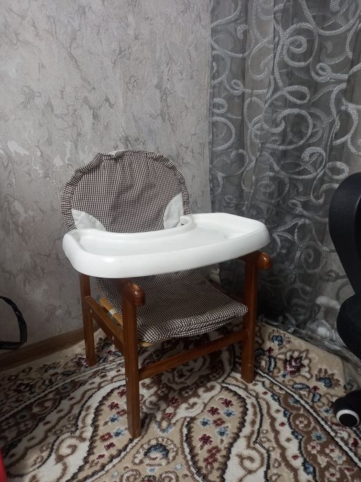 Стул детский для кормления