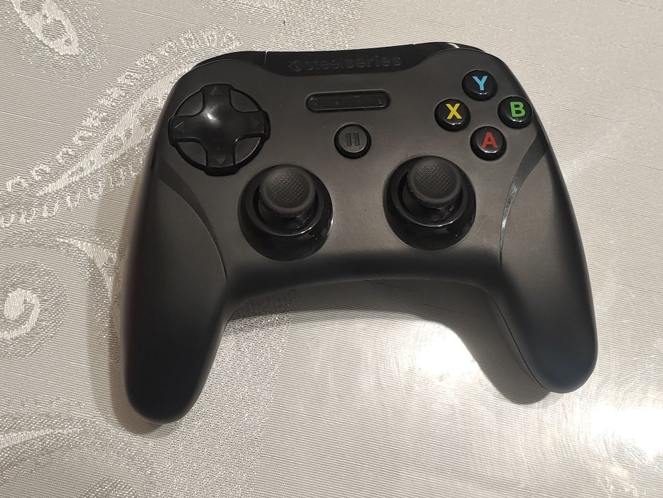 Геймпад steelseries stratus Xl для iOs