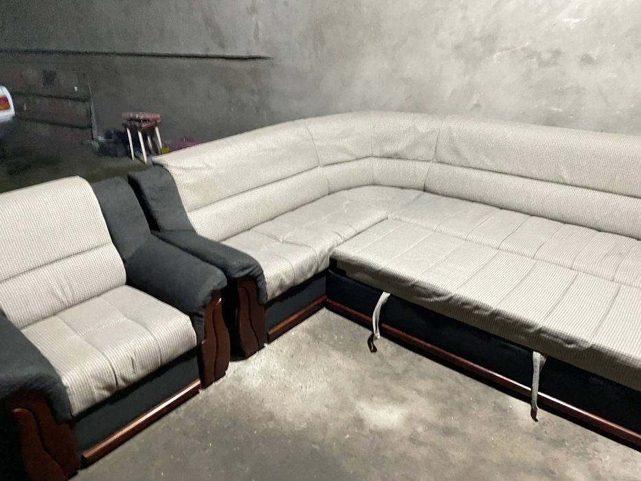 Ugalok divan sotiladi