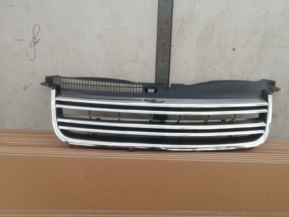 Grila vw Passat b8