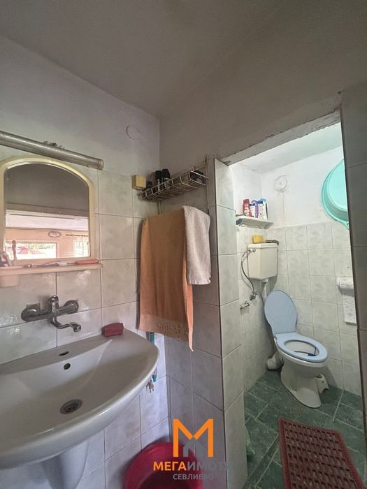Продажба Къща гр. Севлиево - с. Бериево 280m² и двор 1800m²