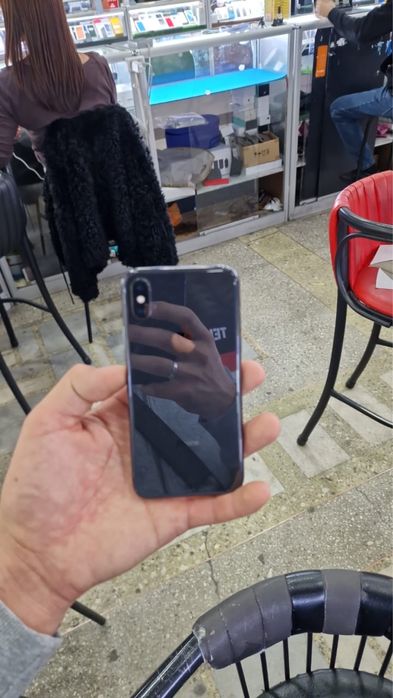 Айфон 10 продам