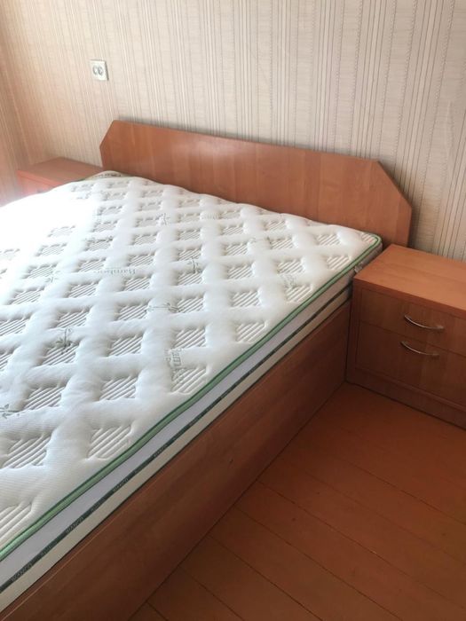 Продам кровать .