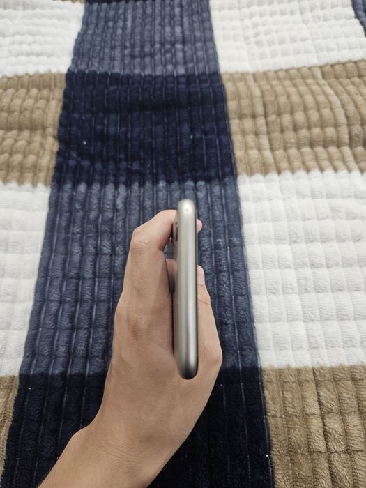 iPhone 6 в хорошем состоянии