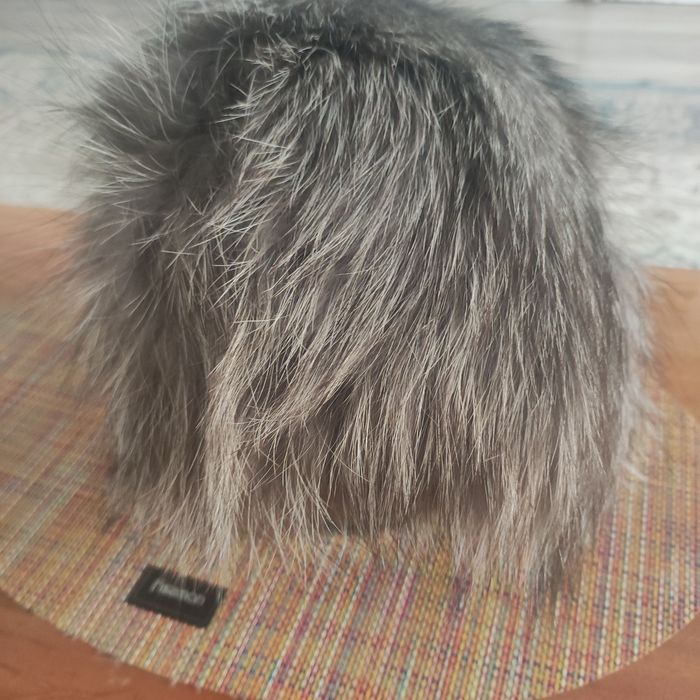 Бу шапка для девушек