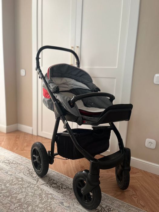 Продам коляску.