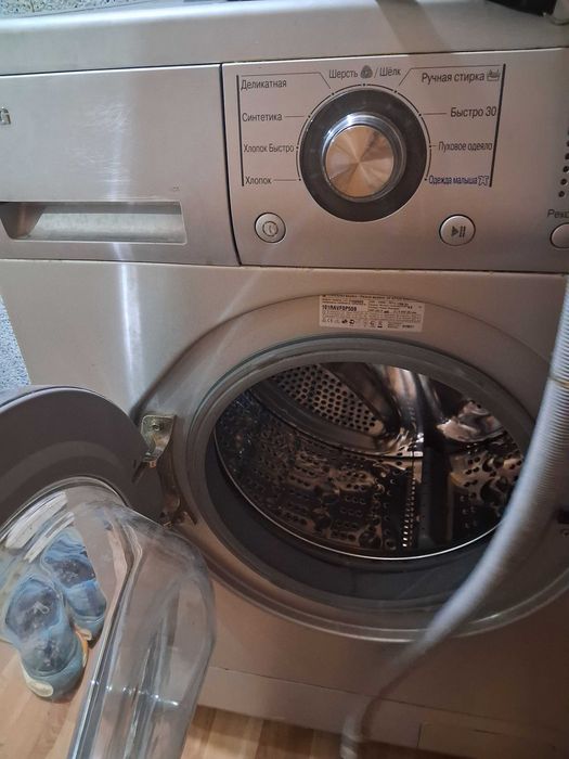 Продам стиральную машину