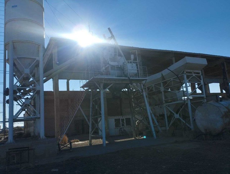Beton ishlab chiqarish stanogi sotiladi