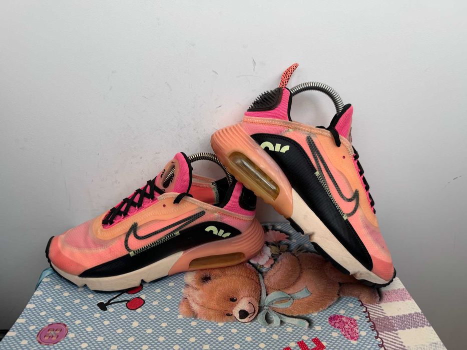 Nike Air Max 2090''оригинални маратонки 37.5 номер