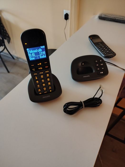 Безжични стационарни телефони Philips XL495 Duo